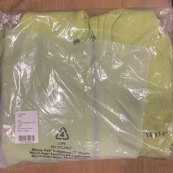 Lululemon oversized scuba in wasabi - Picture 2 of 3